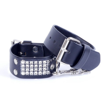 Наручники зі штучної шкіри з кристалами Fetish Boss Series - Handcuffs with cristals Silver, BS3300094