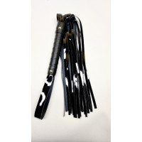 Флоггер из искуственной лакированной кожи Flirty ECO Varnish Leather - Black, BL-00046