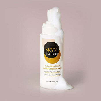 Пена для интимного ухода SKYN Intimicare Cleansing Foam 200 мл, глубокое увлажнение