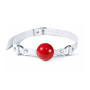Кляп силиконовый Feral Feelings Silicon Ball Gag White/Red, белый ремень, красный шарик