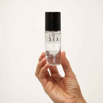 Розігріваюча їстівна масажна олія WARMING MASSAGE OIL Slow Sex Bijoux Indiscrets